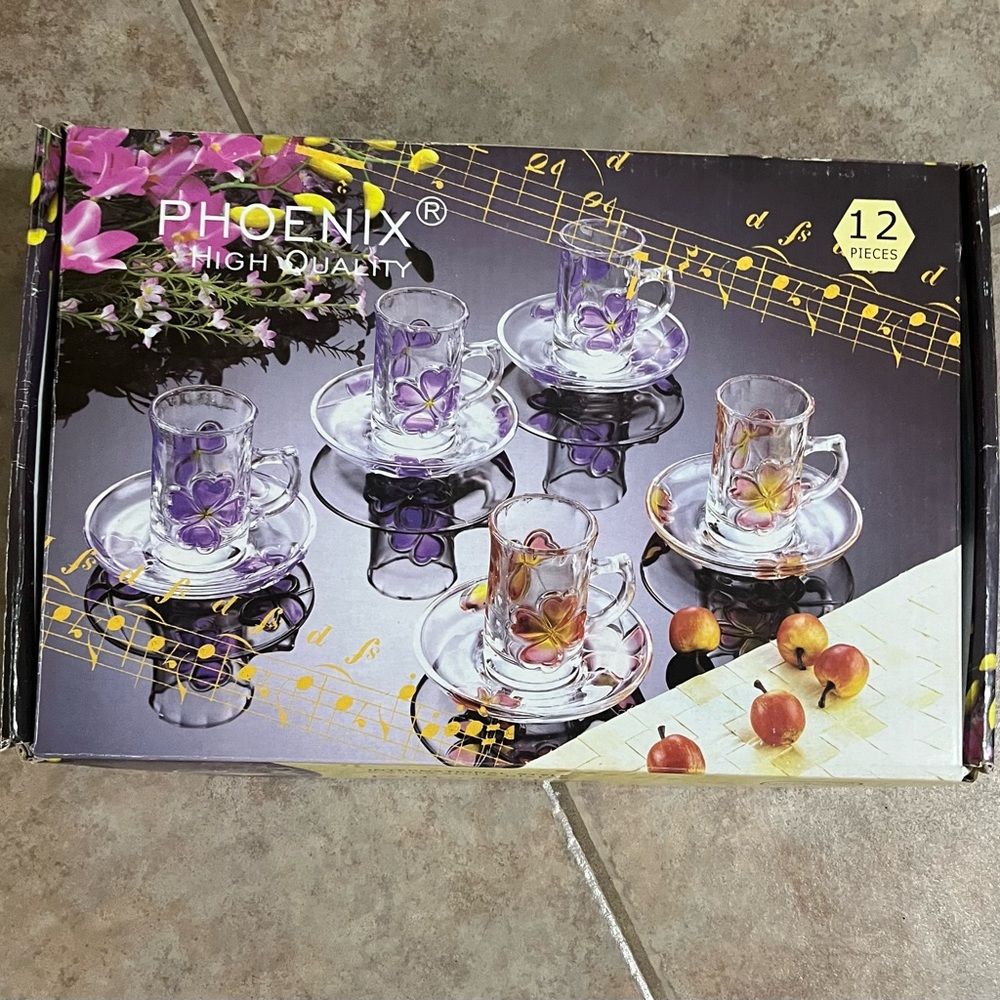 Phoenix Floral Glass Tea Set